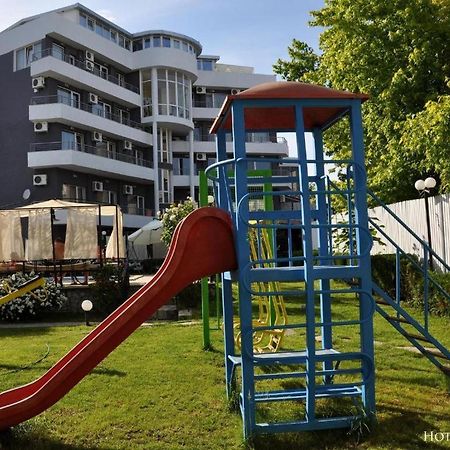 Apartments Danita & Restaurant&Pool Bar Varna Ngoại thất bức ảnh