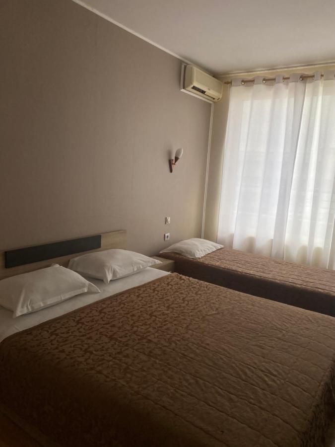 Apartments Danita & Restaurant&Pool Bar Varna Ngoại thất bức ảnh