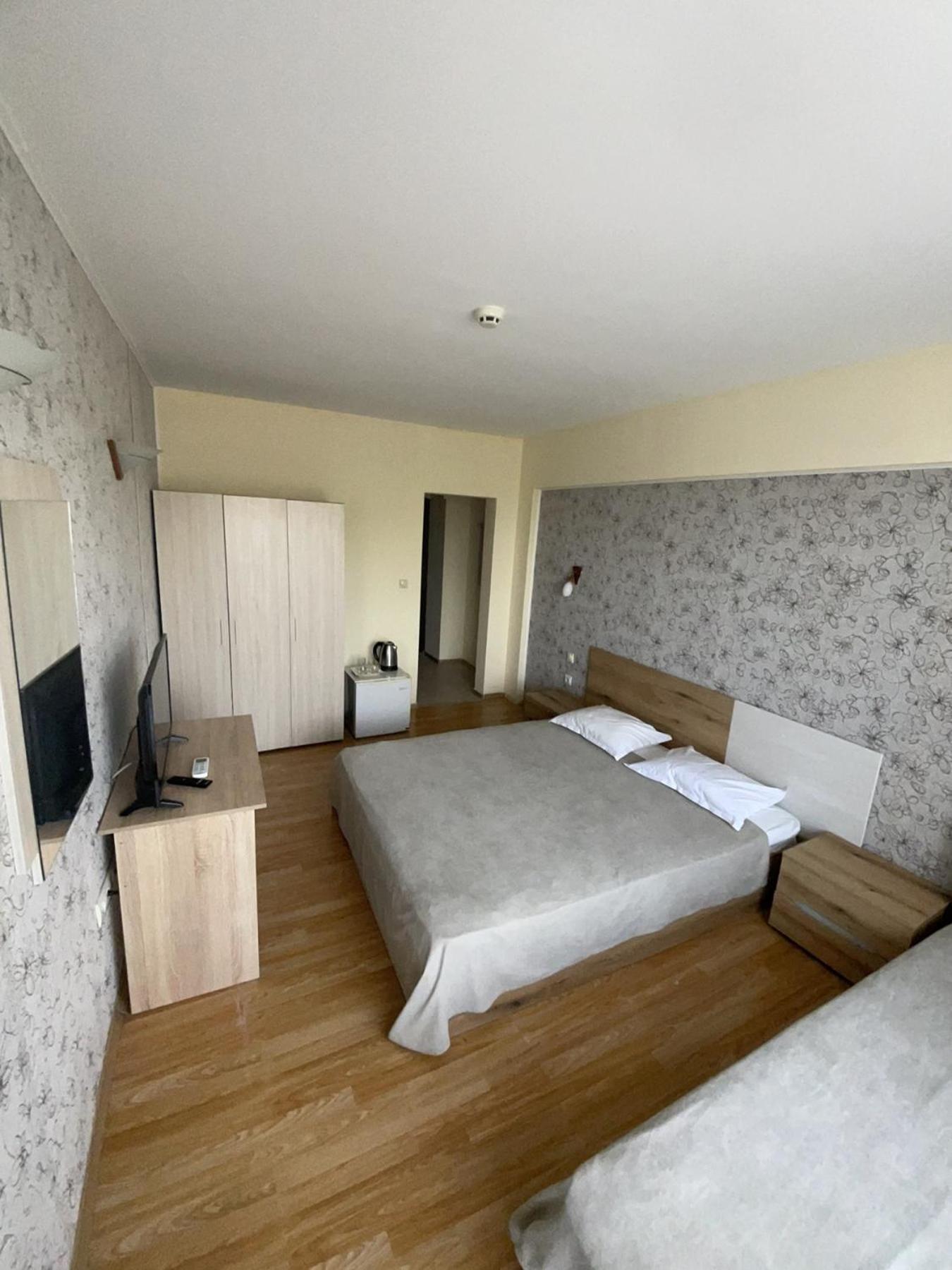 Apartments Danita & Restaurant&Pool Bar Varna Ngoại thất bức ảnh