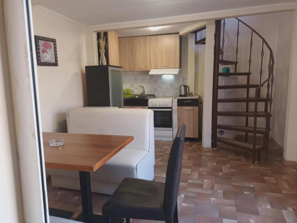 Apartments Danita & Restaurant&Pool Bar Varna Ngoại thất bức ảnh